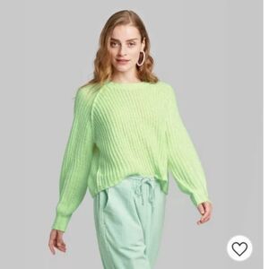 NWT Crew neck knit raglan pullover